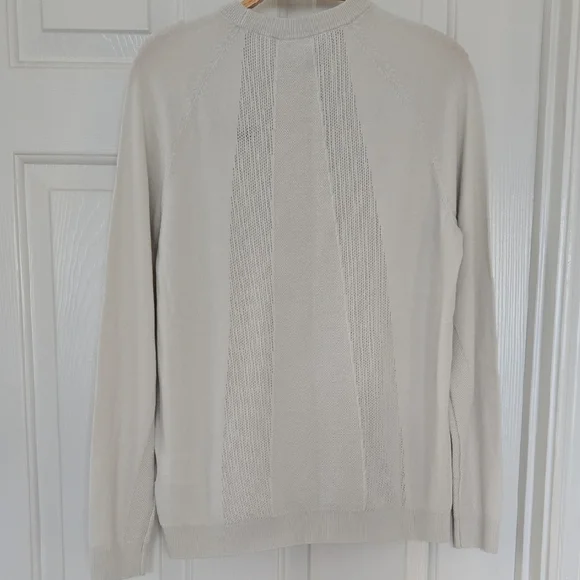 Nike Cream Long Sleeve Top - Picture 3 of 3